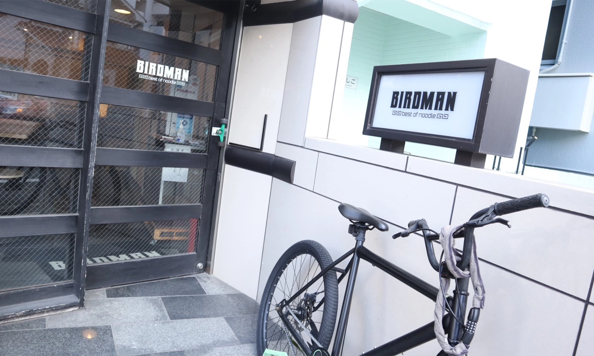 BIRDMAN(バードマン)2号店店頭の風景